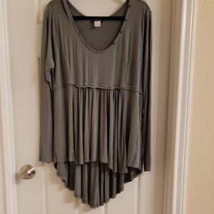 VENUS Charcoal Flowy Tunic Top